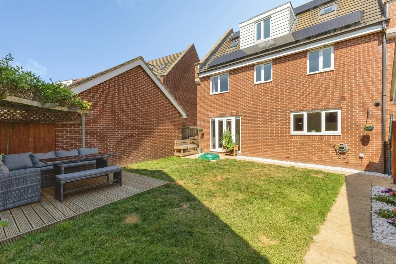 Goldfinch Drive, Attleborough, Norfolk, NR17, photo 16