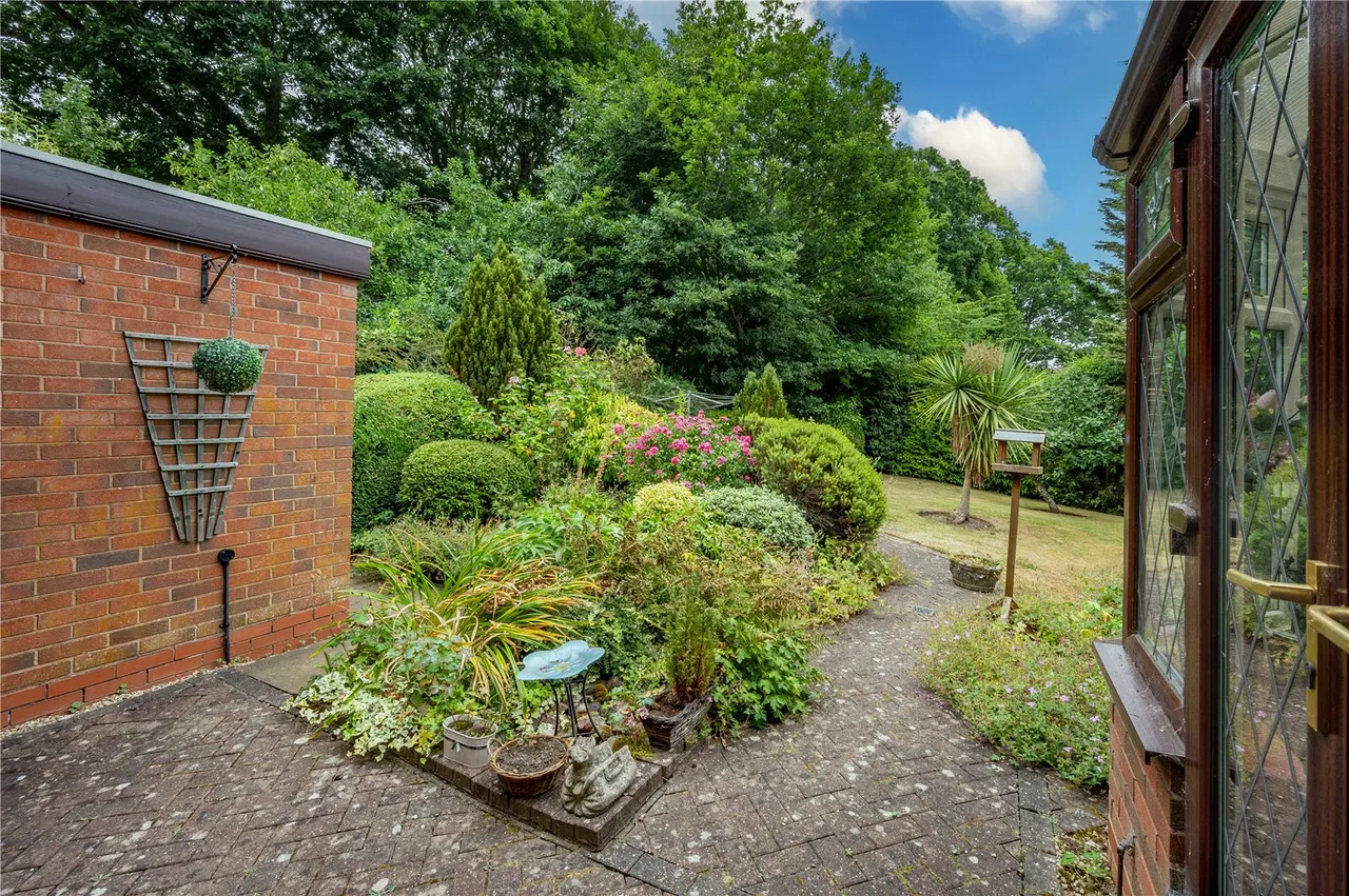 Fairbourne Gardens, Redditch, Worcestershire, B97 5GE, photo 21