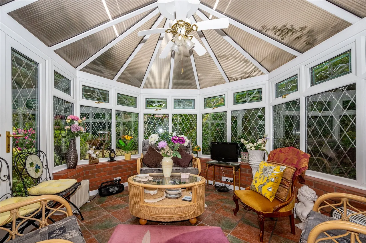 Fairbourne Gardens, Redditch, Worcestershire, B97 5GE, photo 9