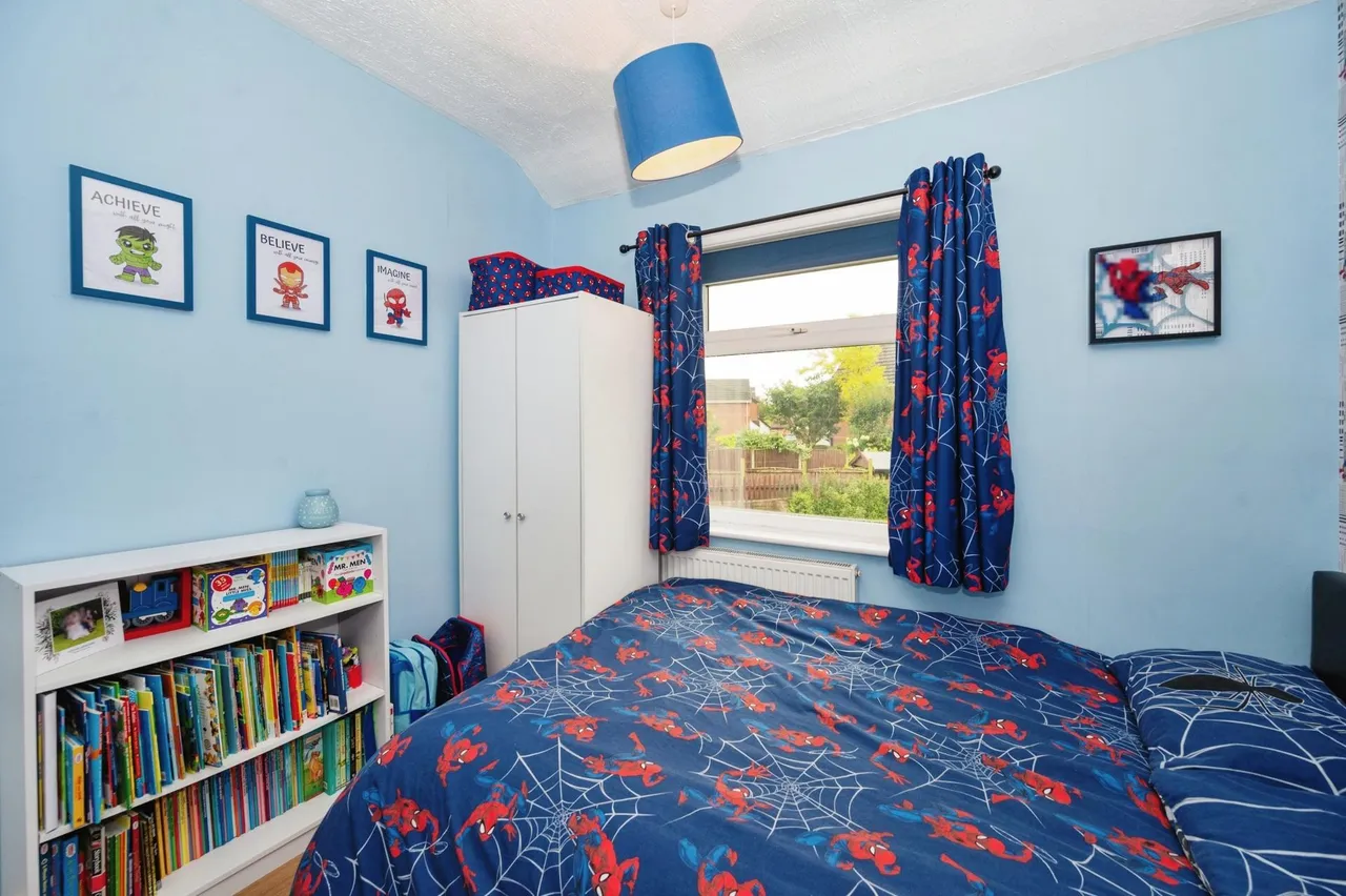 Marsden Avenue, Eccleston, WA10, photo 15