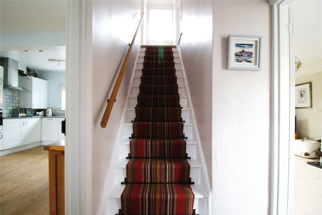 Chesterton Lane, Cirencester, GL7, photo 5