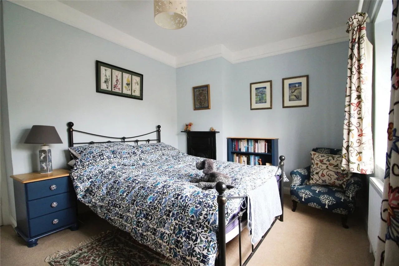 Chesterton Lane, Cirencester, GL7, photo 9