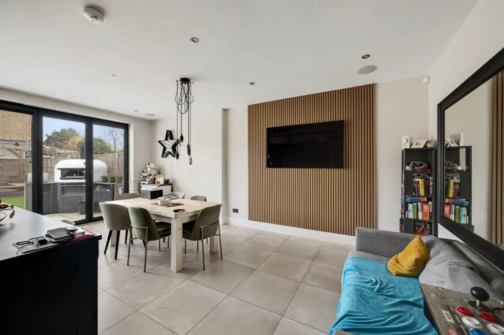 Grangehill Road, Eltham, photo 15