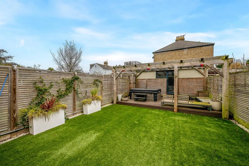 Grangehill Road, Eltham, photo 12