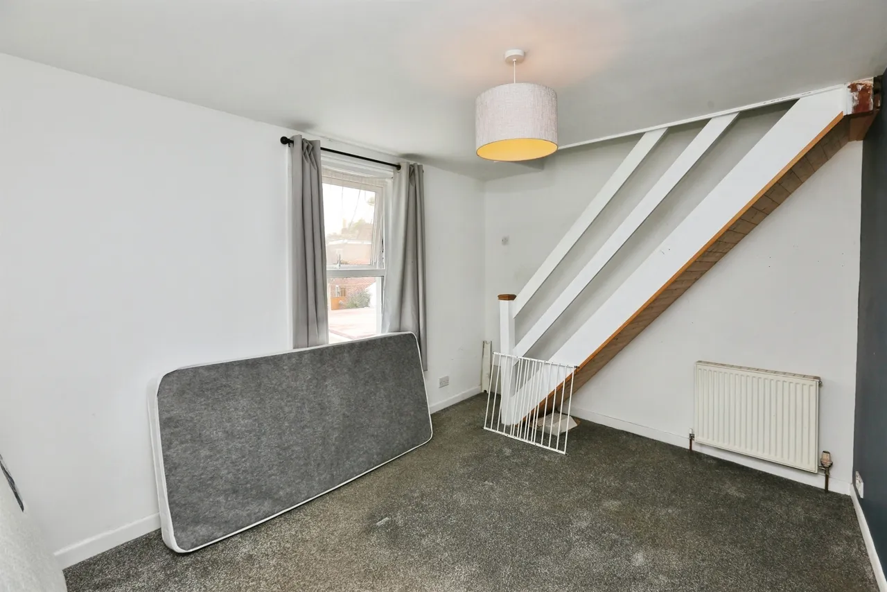 Cottage Grove, Gosport, PO12, photo 13
