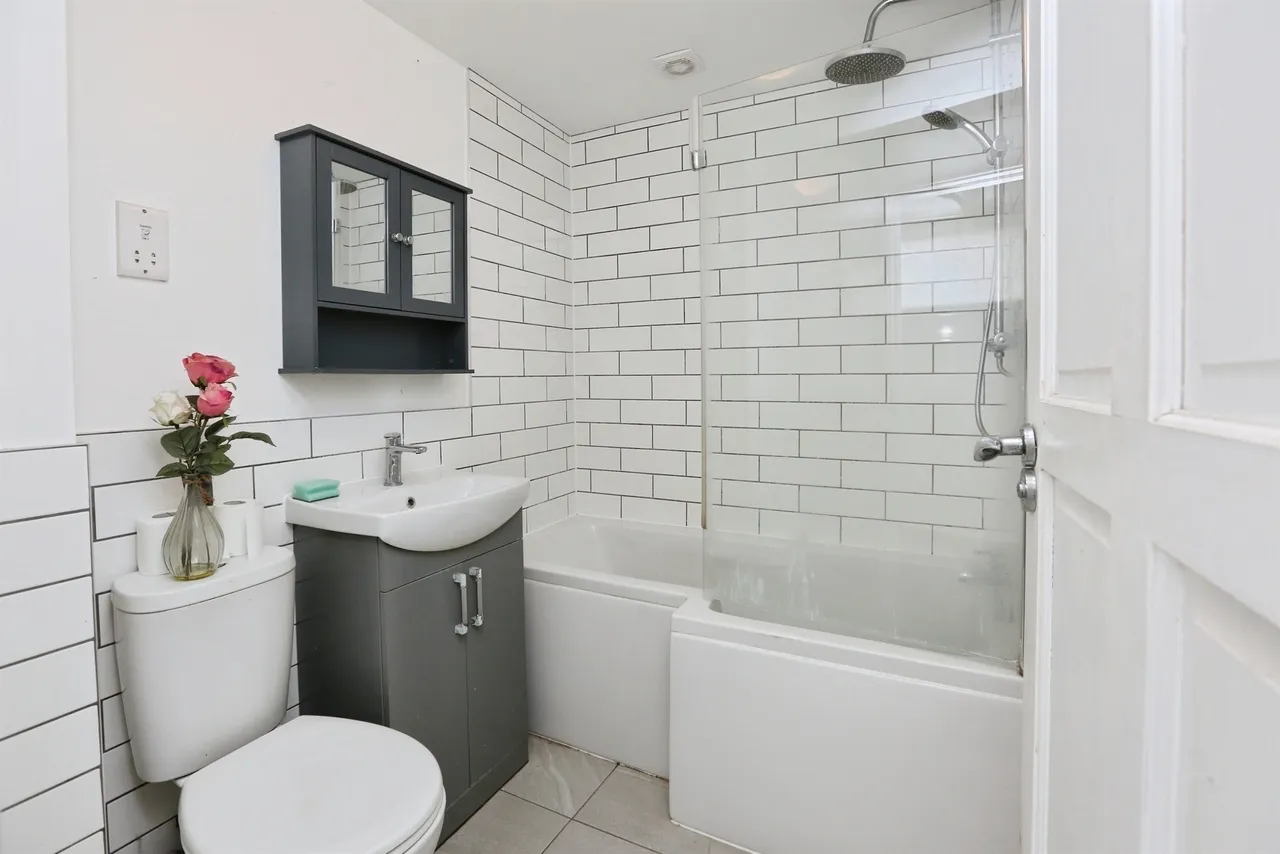 Cottage Grove, Gosport, PO12, photo 9
