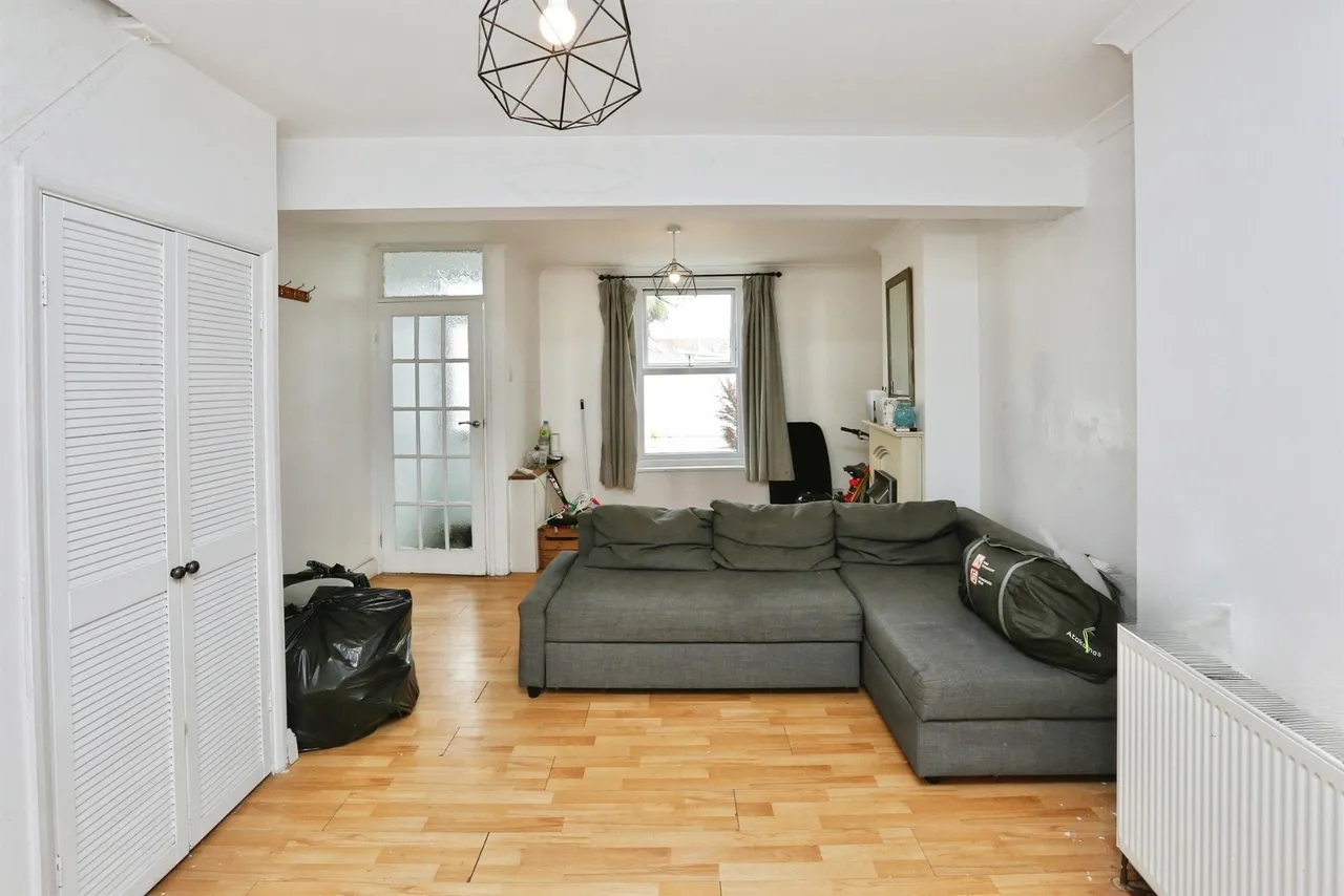 Cottage Grove, Gosport, PO12, photo 12
