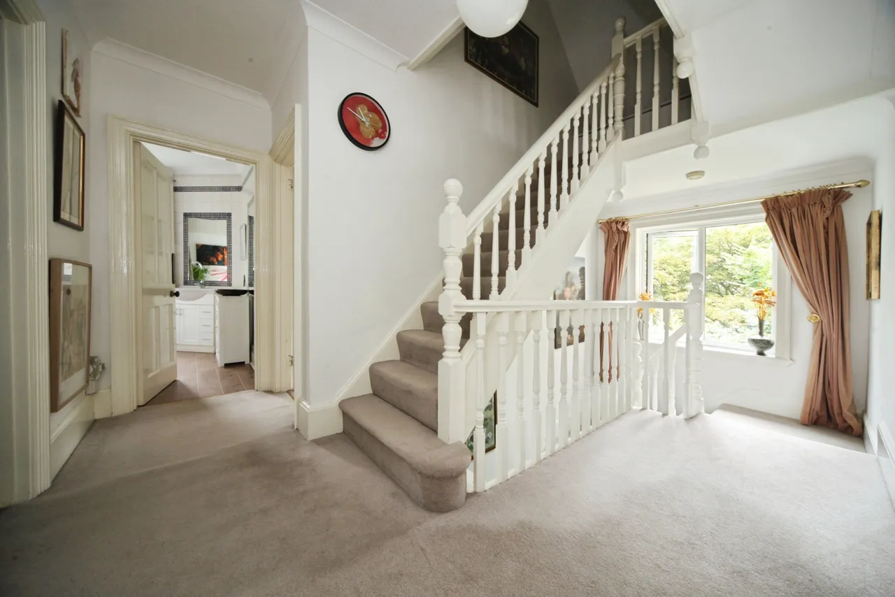 Hart Hill Lane, Luton, LU2, photo 9
