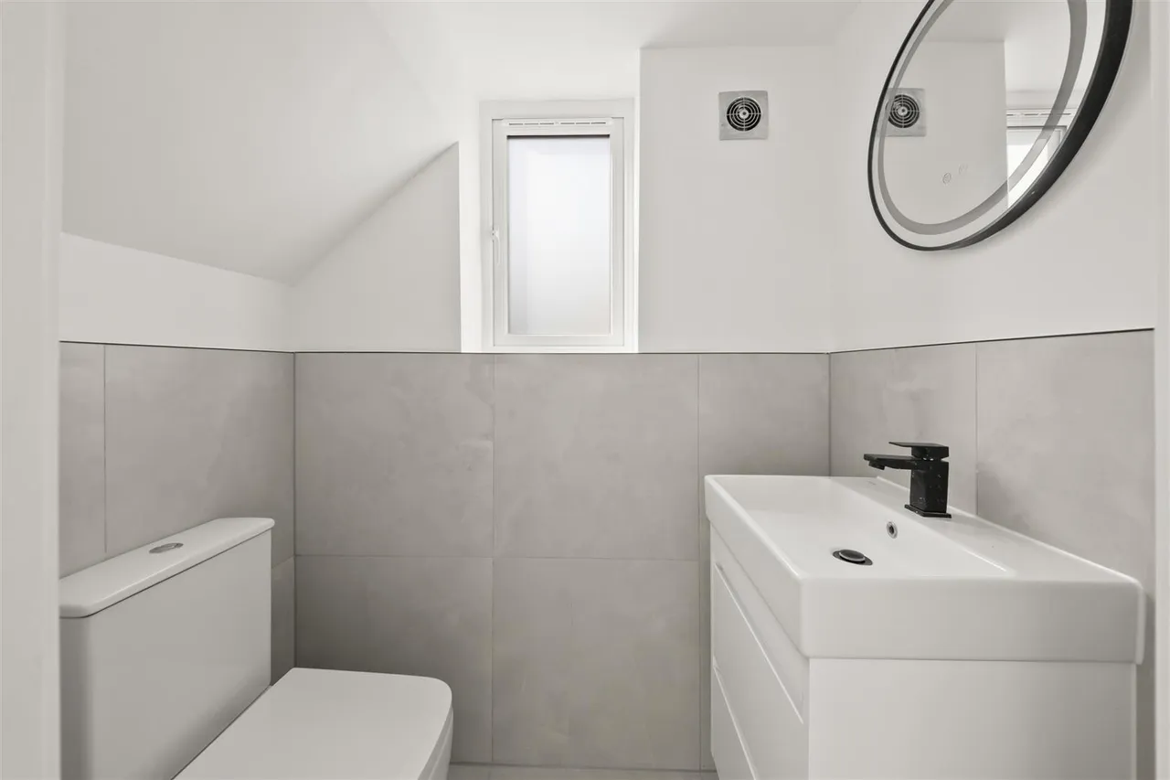 Hayman Crescent, Hayes, photo 15
