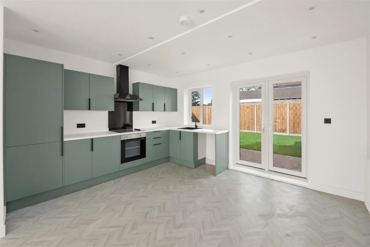 Hayman Crescent, Hayes, photo 9