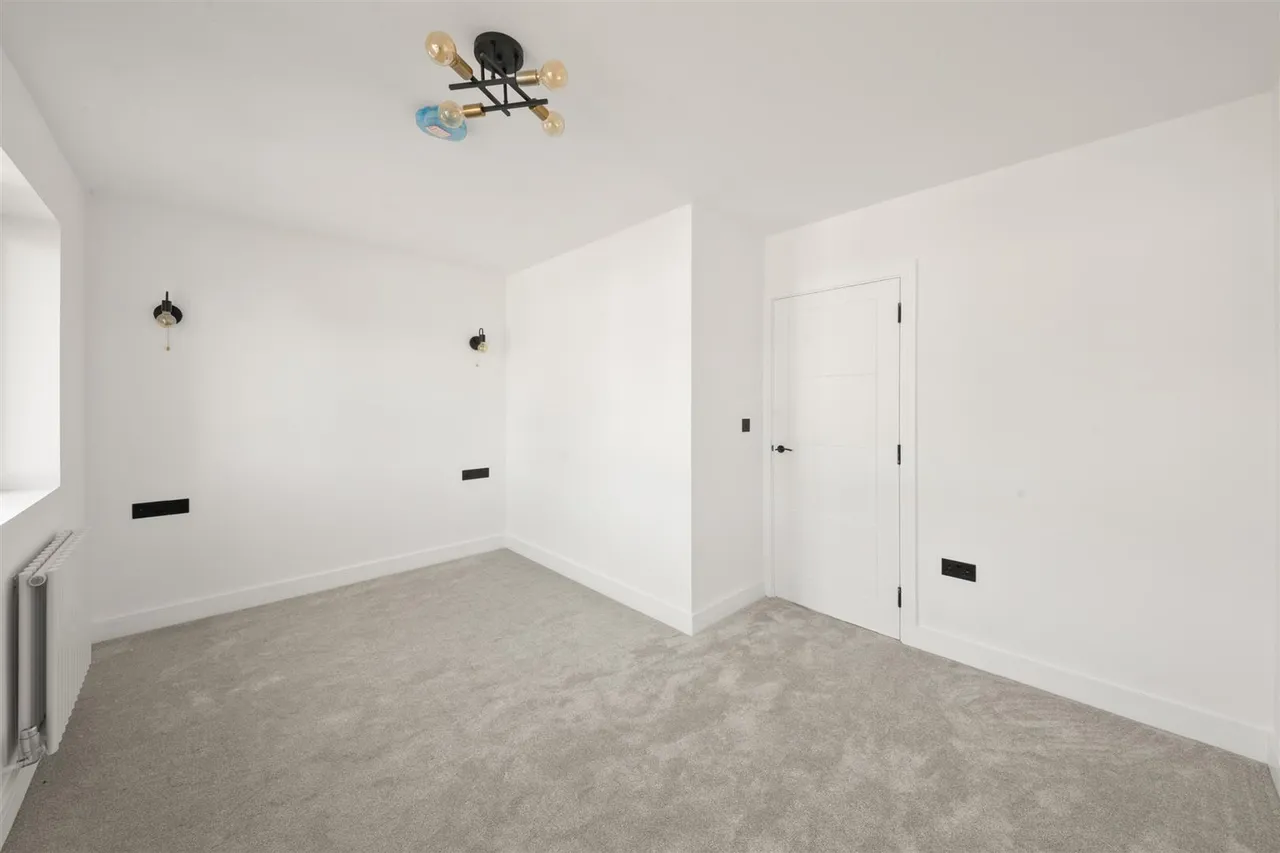 Hayman Crescent, Hayes, photo 14
