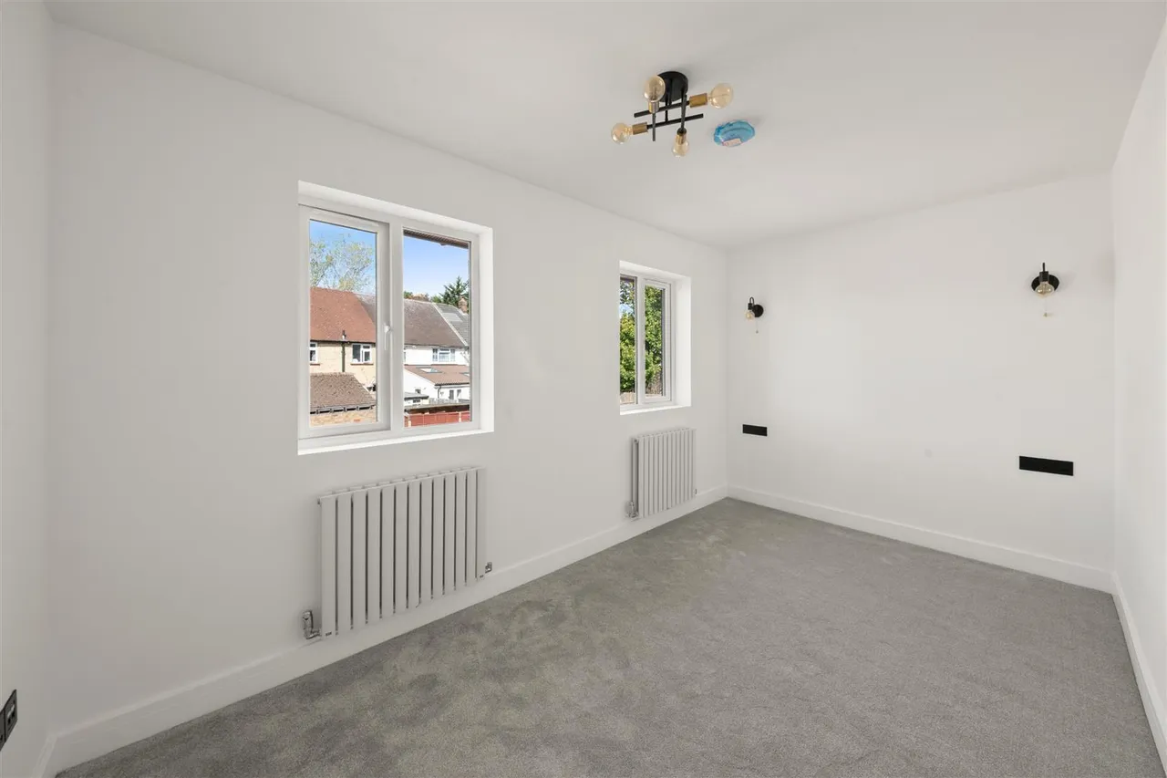 Hayman Crescent, Hayes, photo 13