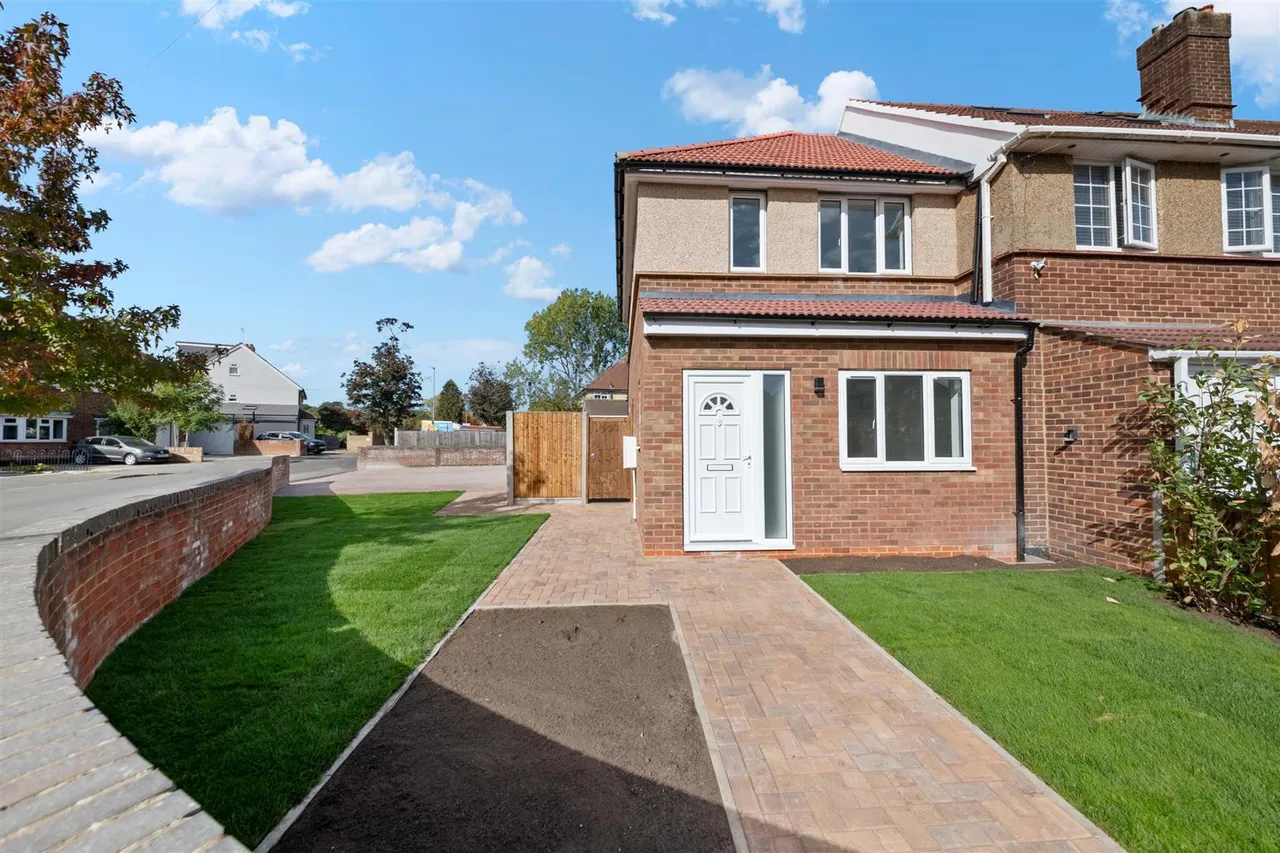 Hayman Crescent, Hayes, photo 17