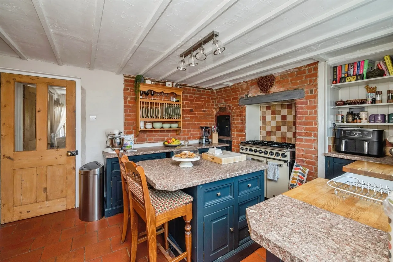 Grove Lane, Booton, NR10, photo 5
