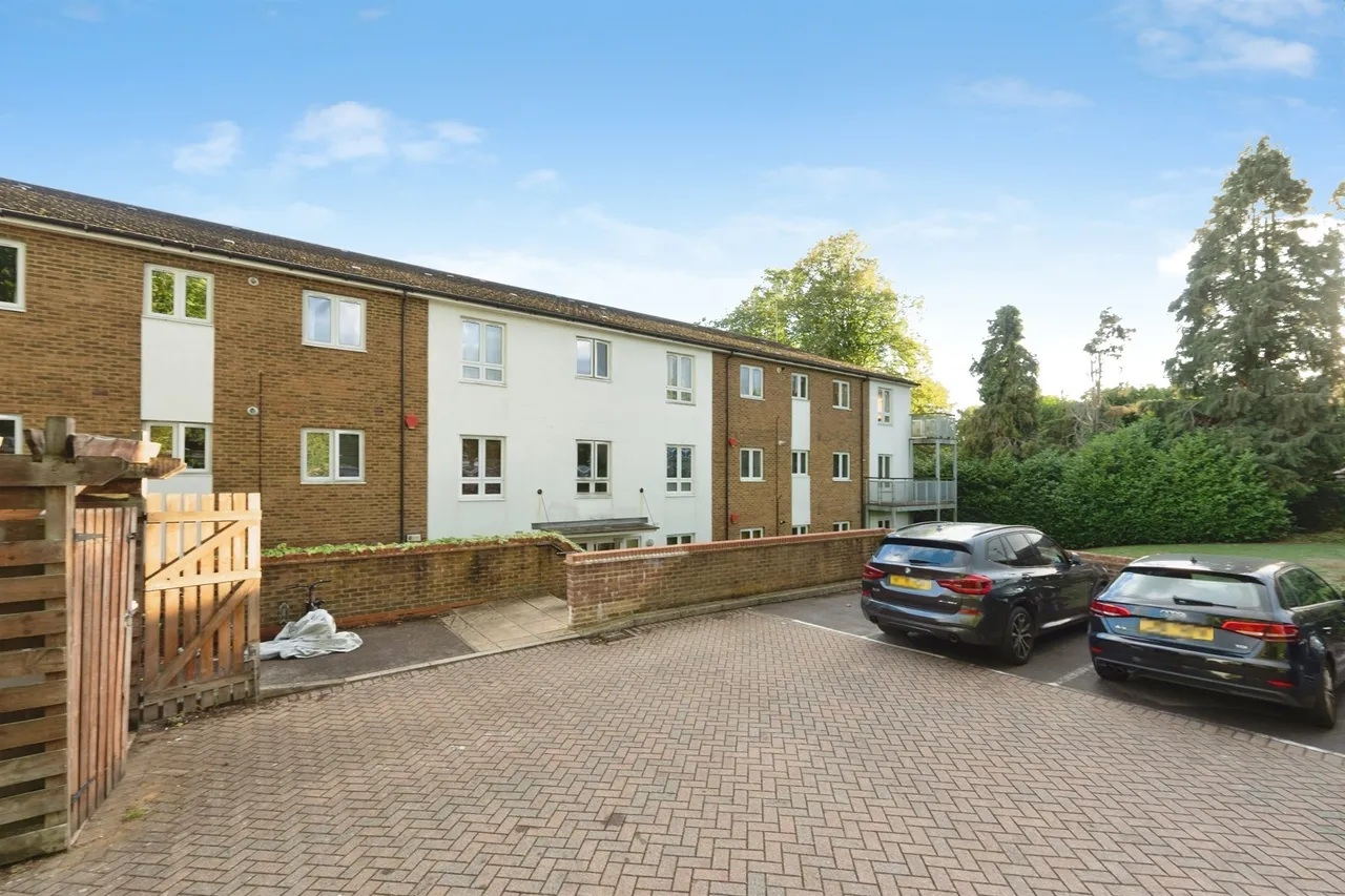Rickmansworth Road, Watford, WD18, photo 12