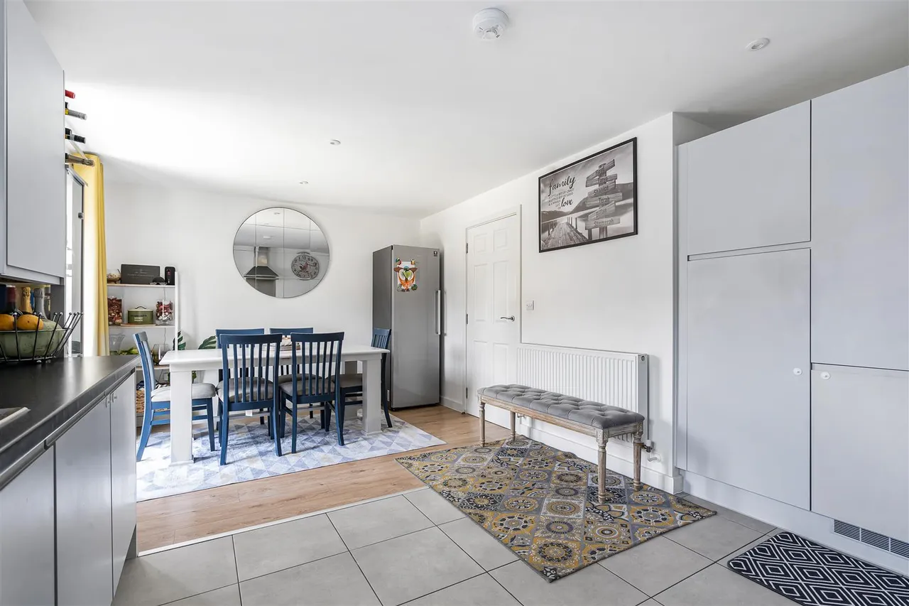 Manor Road, Haverhill, CB9, photo 6