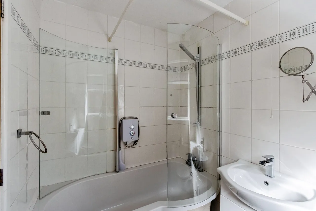 Cumbrian Way, Wakefield, West Yorkshire, WF2, photo 9