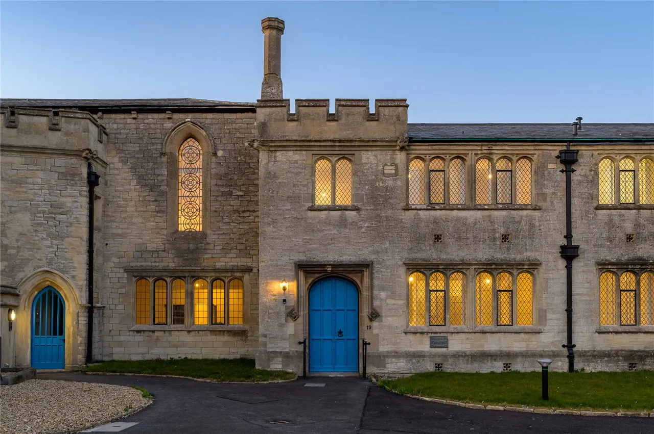 Trowbridge, Wiltshire, photo 13