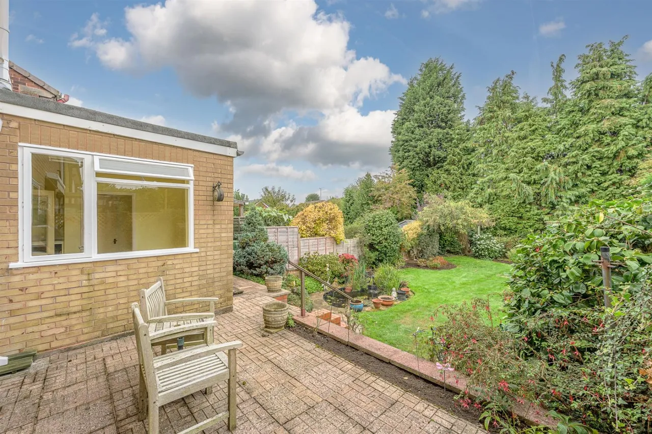 Buckingham Grove, Kingswinford, DY6, photo 19