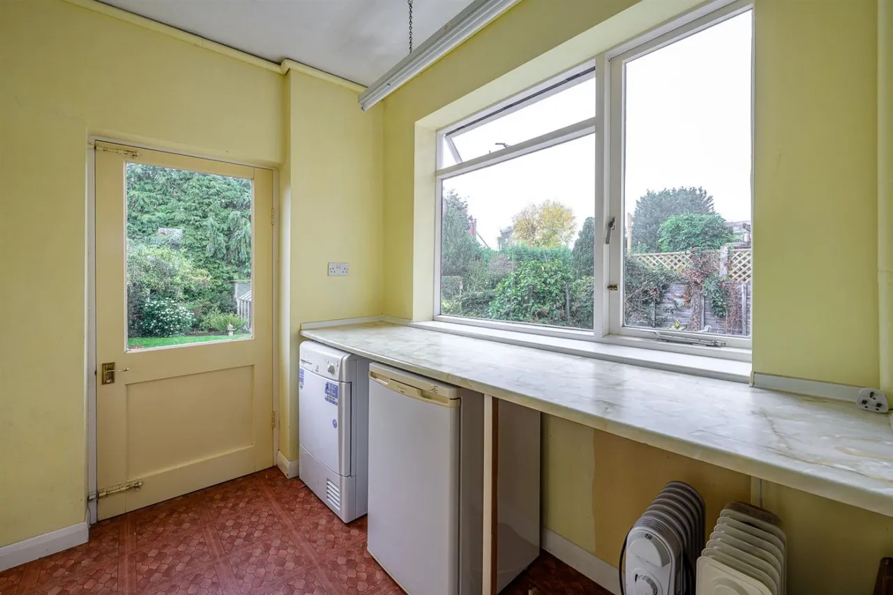 Buckingham Grove, Kingswinford, DY6, photo 14