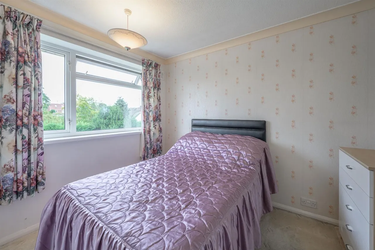 Buckingham Grove, Kingswinford, DY6, photo 8