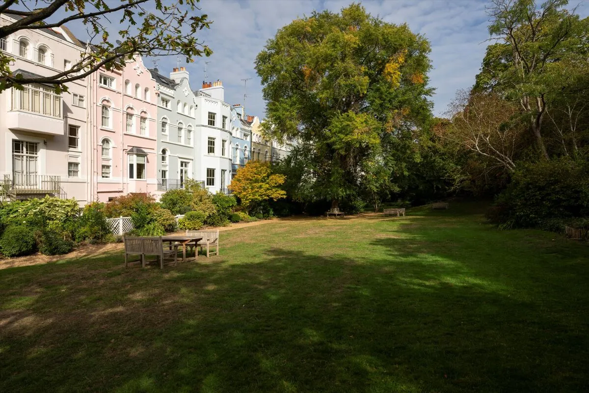 Lansdowne Crescent, London, W11, photo 15