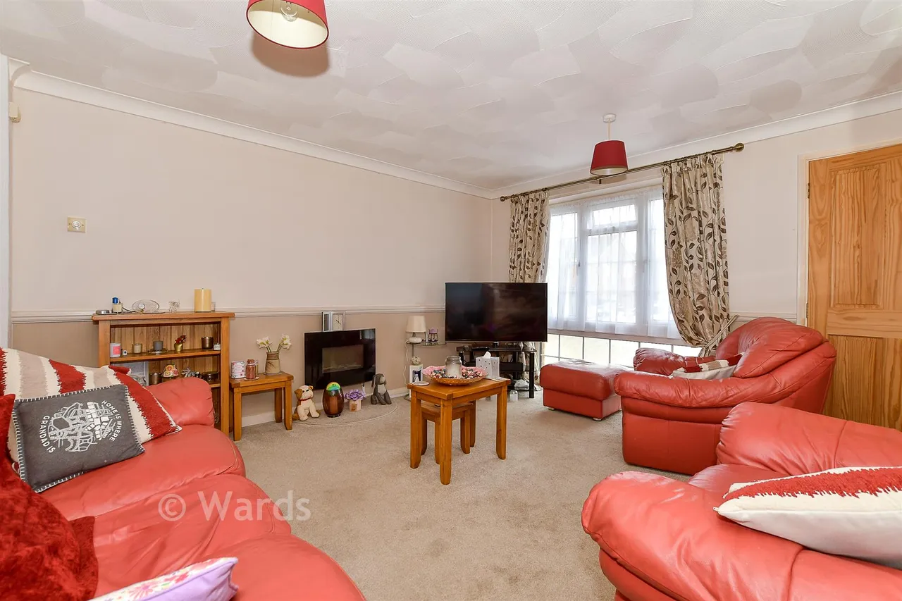 Jeffery Close, Staplehurst, TN12, photo 4