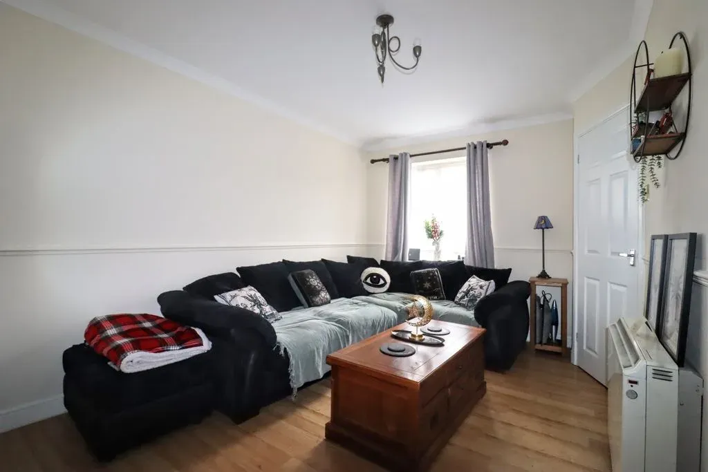 Lichfield Down, Walnut Tree, Milton Keynes, Buckinghamshire, MK7 7NW, photo 3