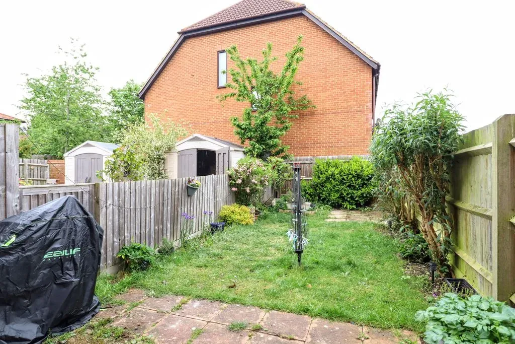 Lichfield Down, Walnut Tree, Milton Keynes, Buckinghamshire, MK7 7NW, photo 7