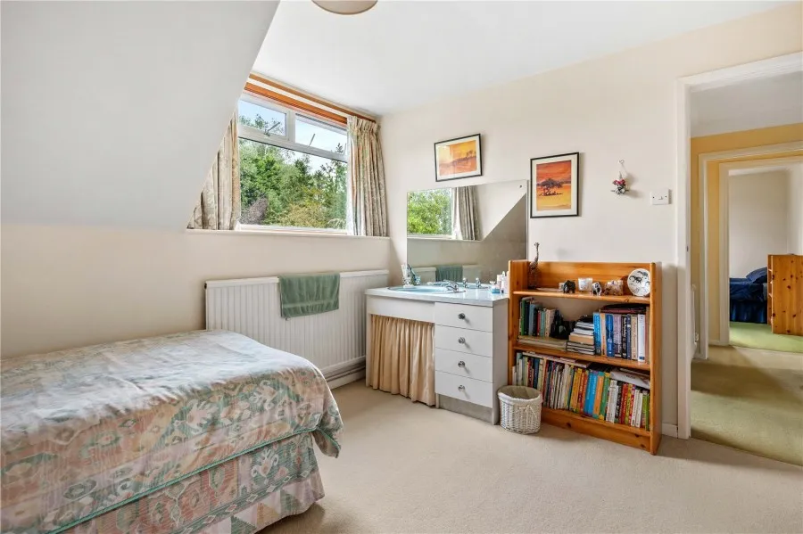 House Under Offer with 4 bedrooms in Debden, Nr Saffron Walden, CB11, photo 9
