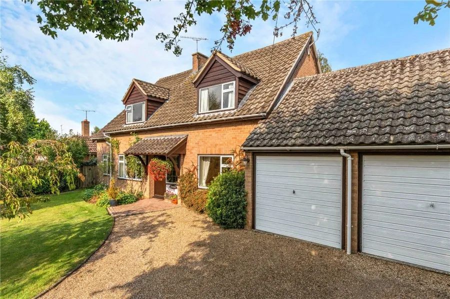 House Under Offer with 4 bedrooms in Debden, Nr Saffron Walden, CB11, photo 18