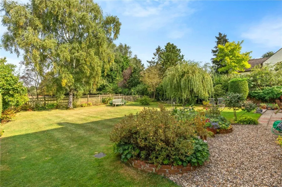 House Under Offer with 4 bedrooms in Debden, Nr Saffron Walden, CB11, photo 24