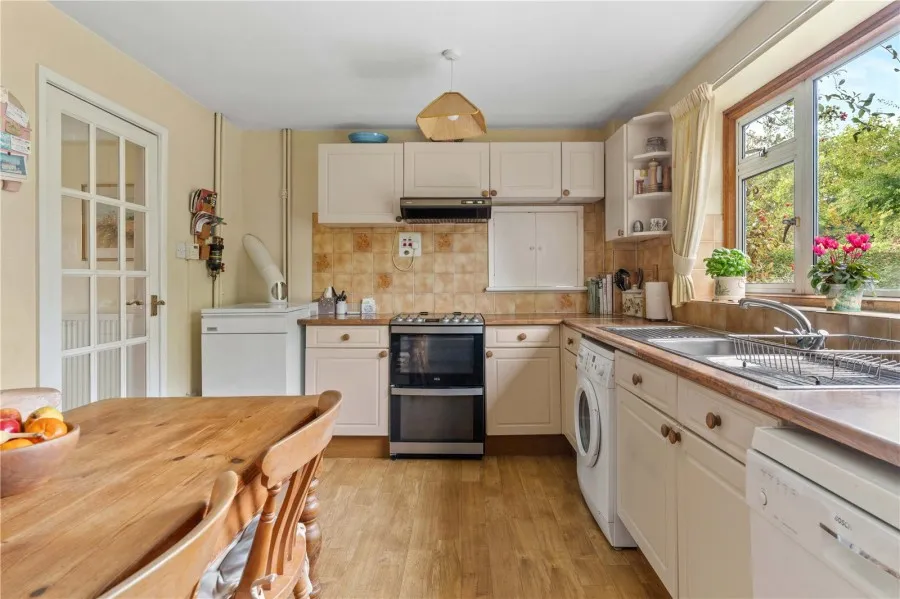 House Under Offer with 4 bedrooms in Debden, Nr Saffron Walden, CB11, photo 25