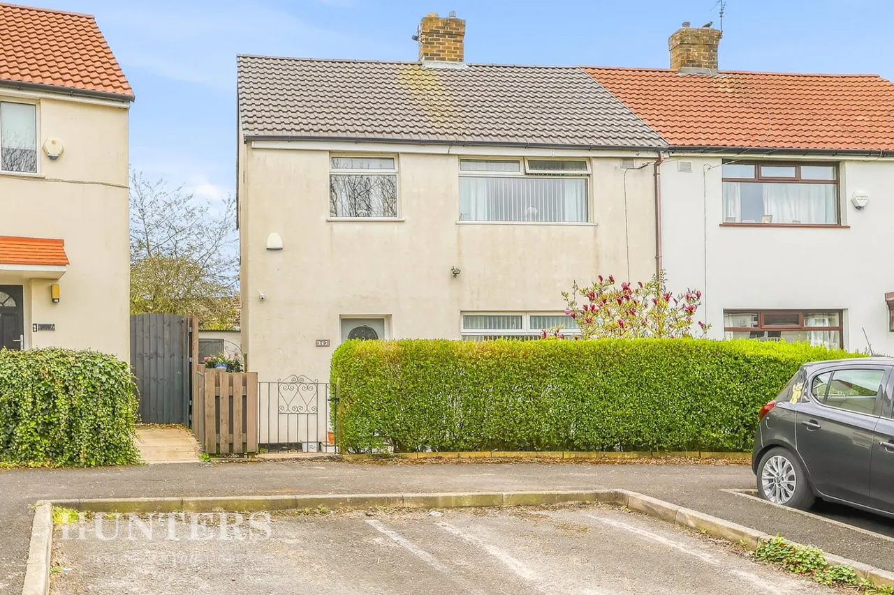3 bed house for sale — Wildbrook Crescent, Oldham