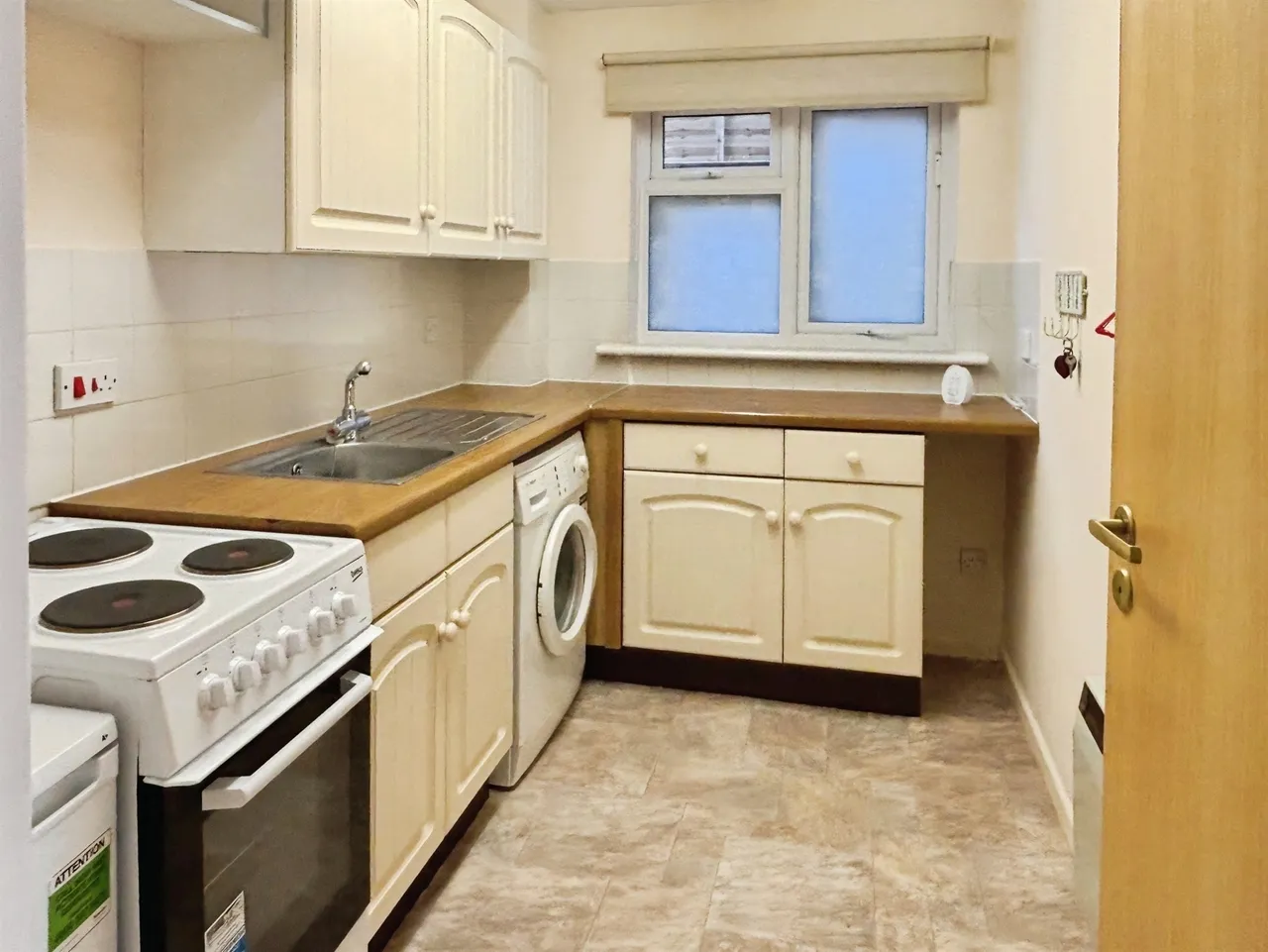 Stratford Road, Salisbury, SP1, photo 5
