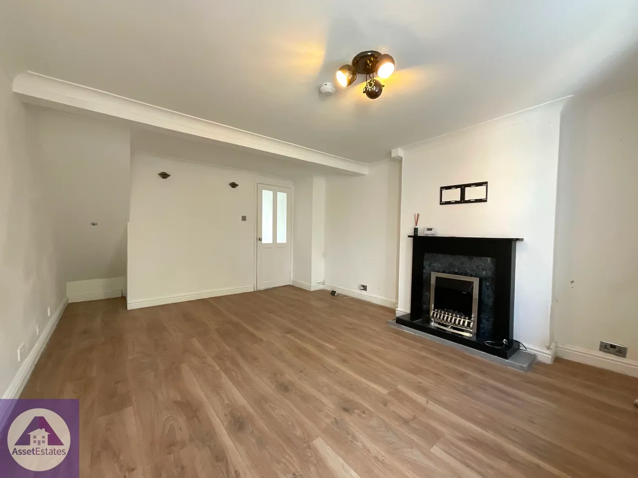 Rhiw Parc Road, Abertillery, photo 4