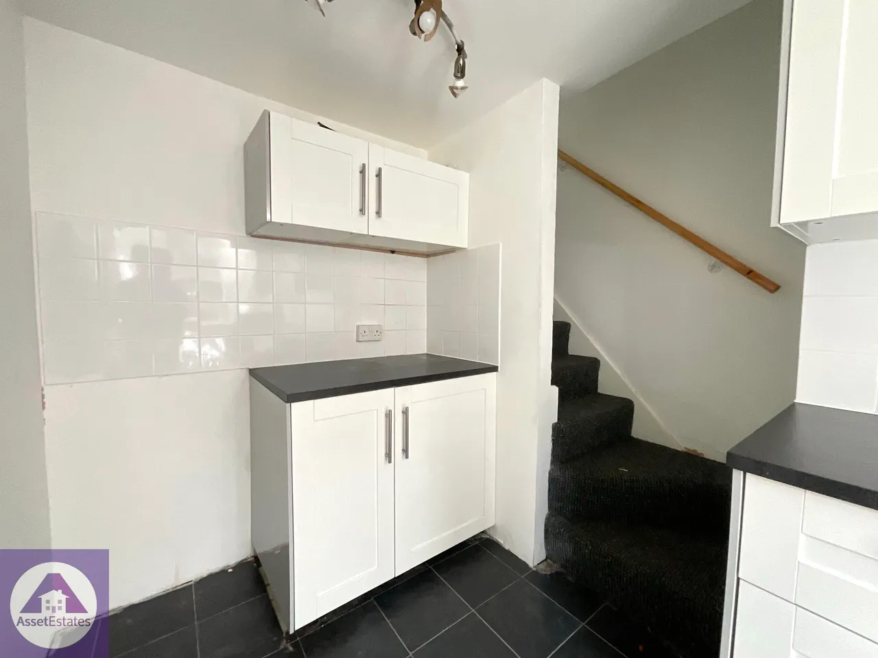 Rhiw Parc Road, Abertillery, photo 6