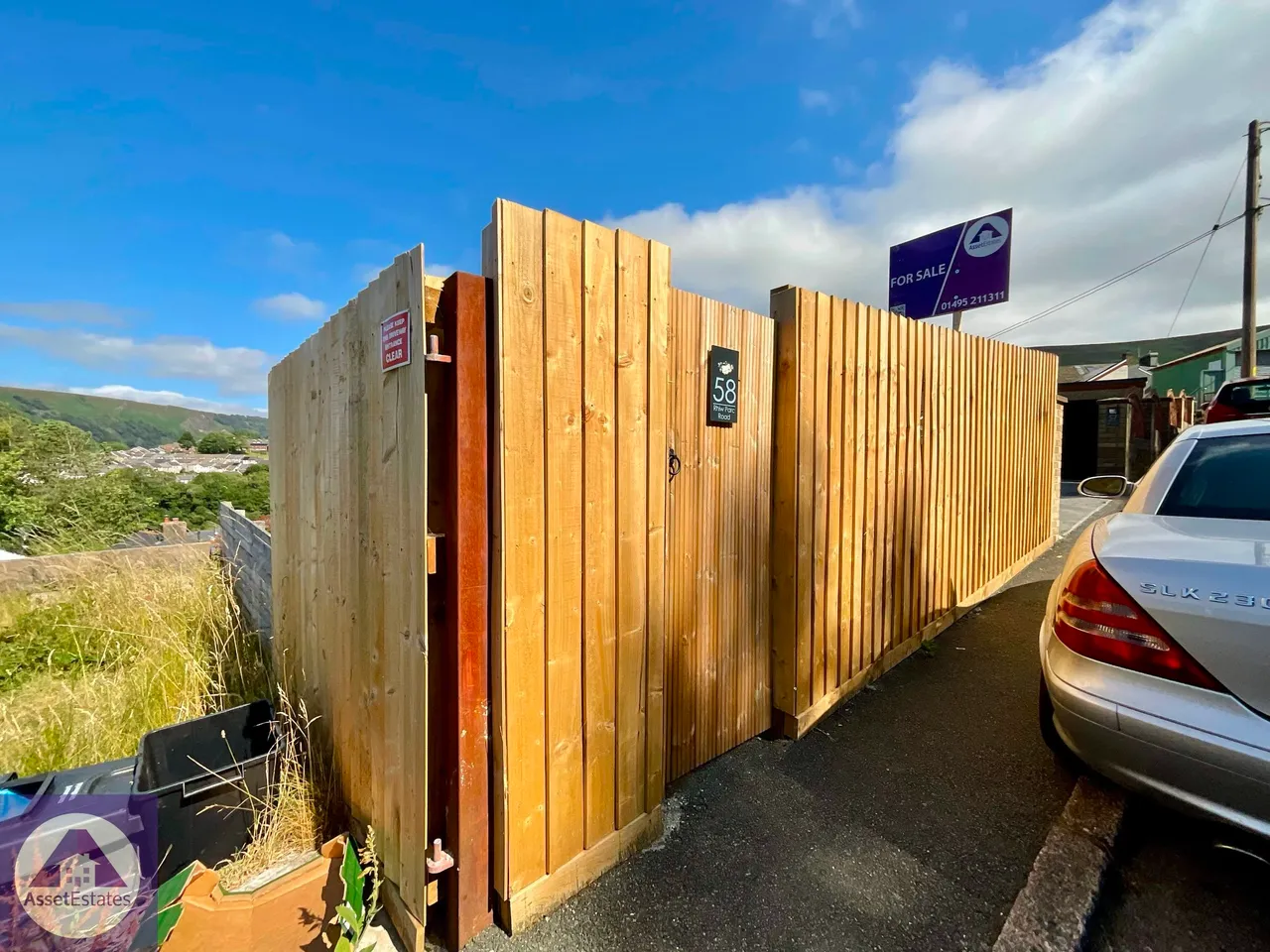 Rhiw Parc Road, Abertillery, photo 20