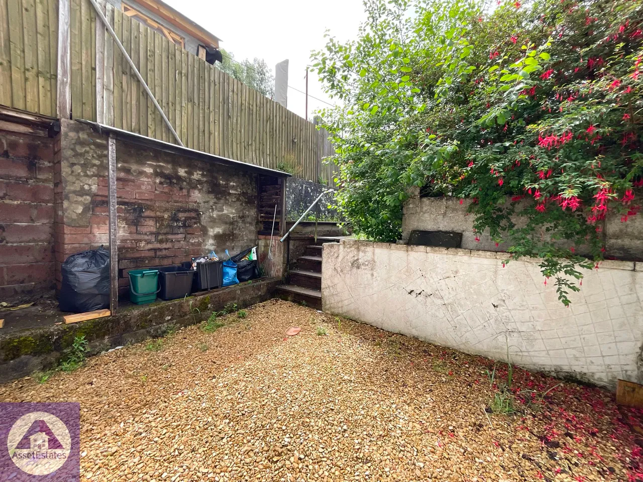 Rhiw Parc Road, Abertillery, photo 17