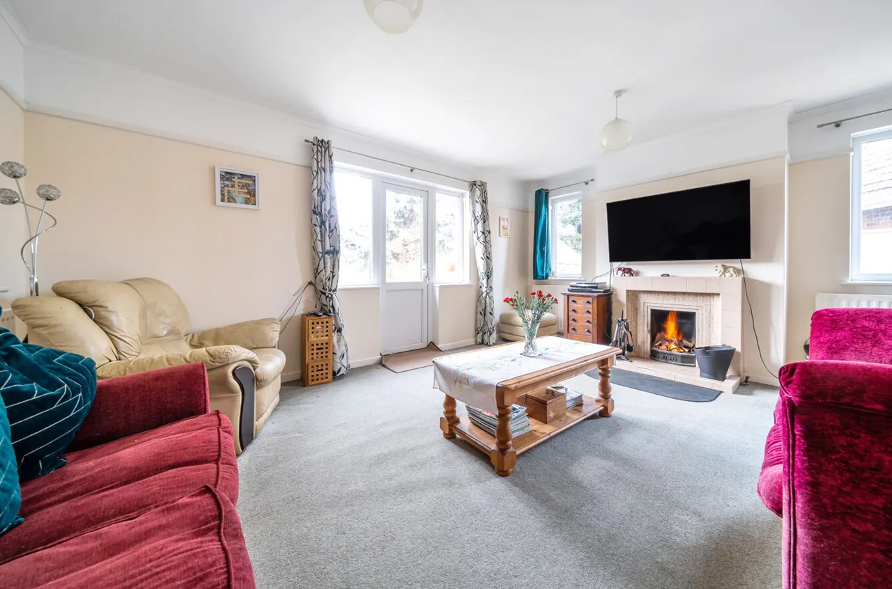 Woodgate Close, Woodgate, PO20, photo 6