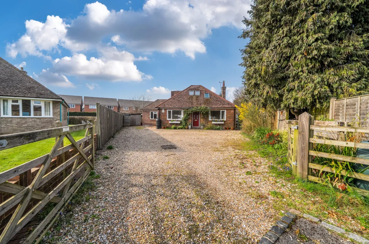 Woodgate Close, Woodgate, PO20, photo 5