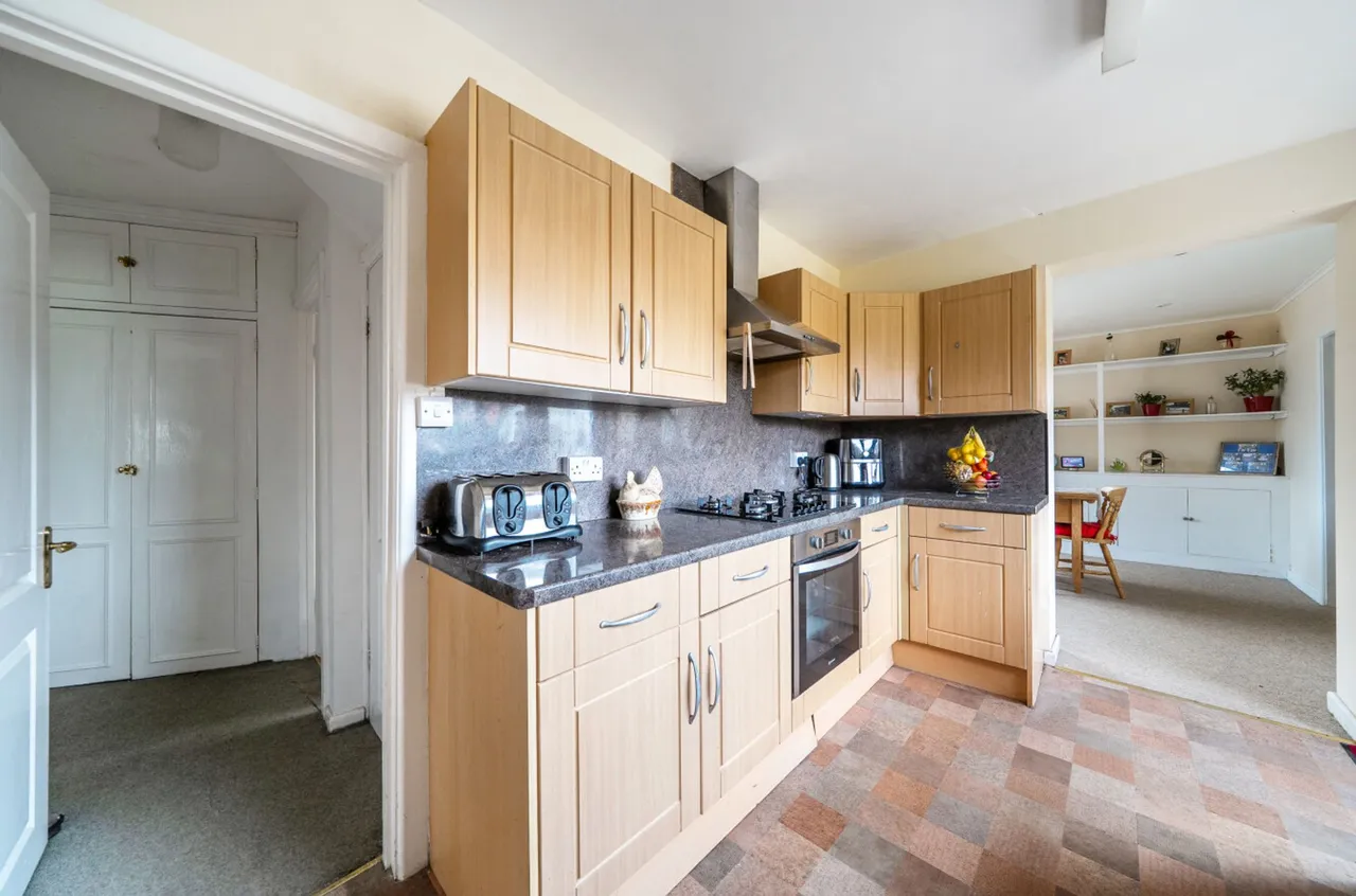Woodgate Close, Woodgate, PO20, photo 8