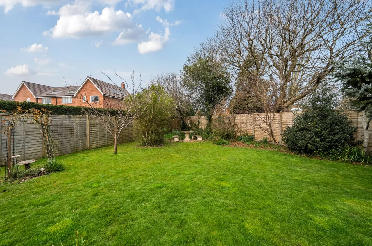 Woodgate Close, Woodgate, PO20, photo 20