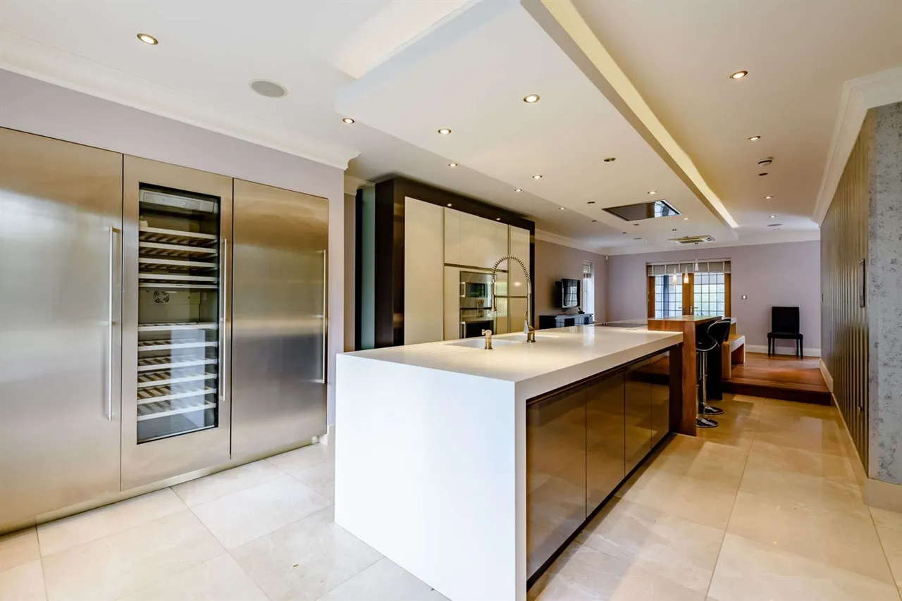 Park Lane, Hale, photo 7