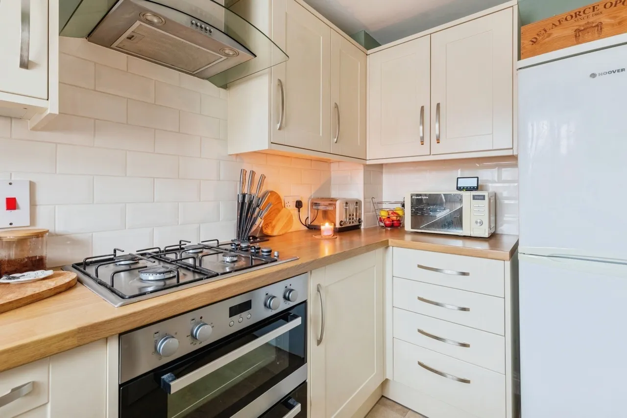 Lymington Drive, Longford, Coventry, CV6, photo 8