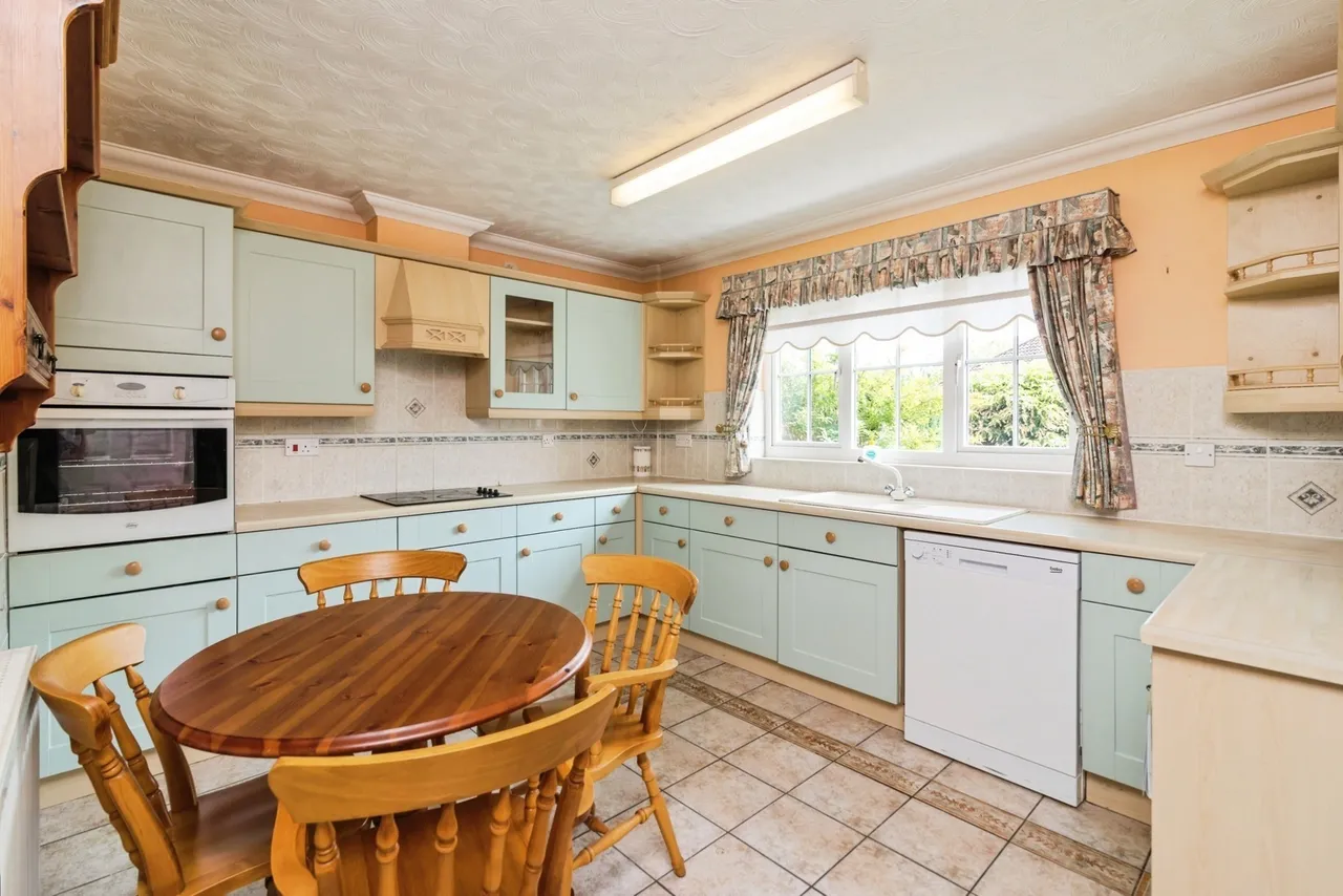 Will Rede Close, Beccles, Suffolk, NR34, photo 4