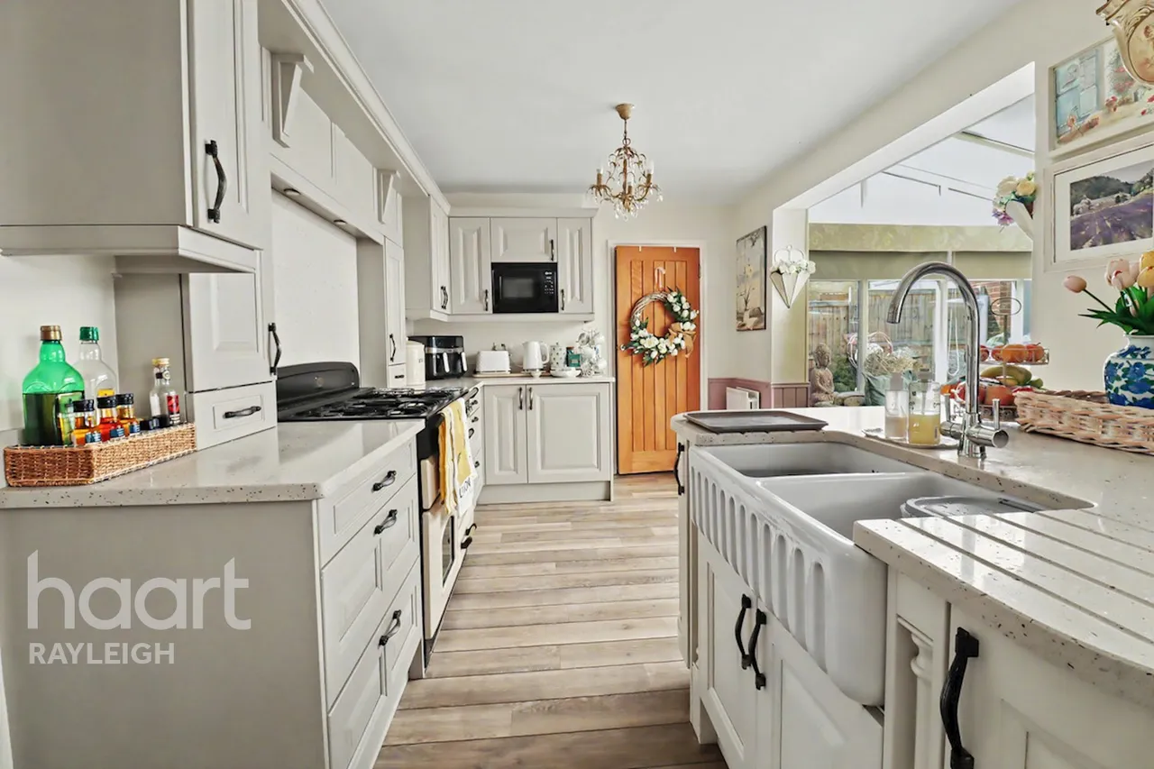 Hockley Road, Rayleigh, SS6, photo 5