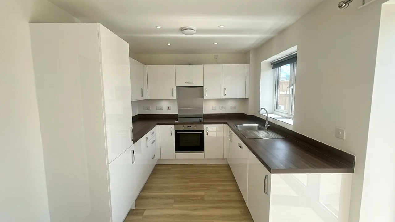 Brass Lane, B1, photo 2