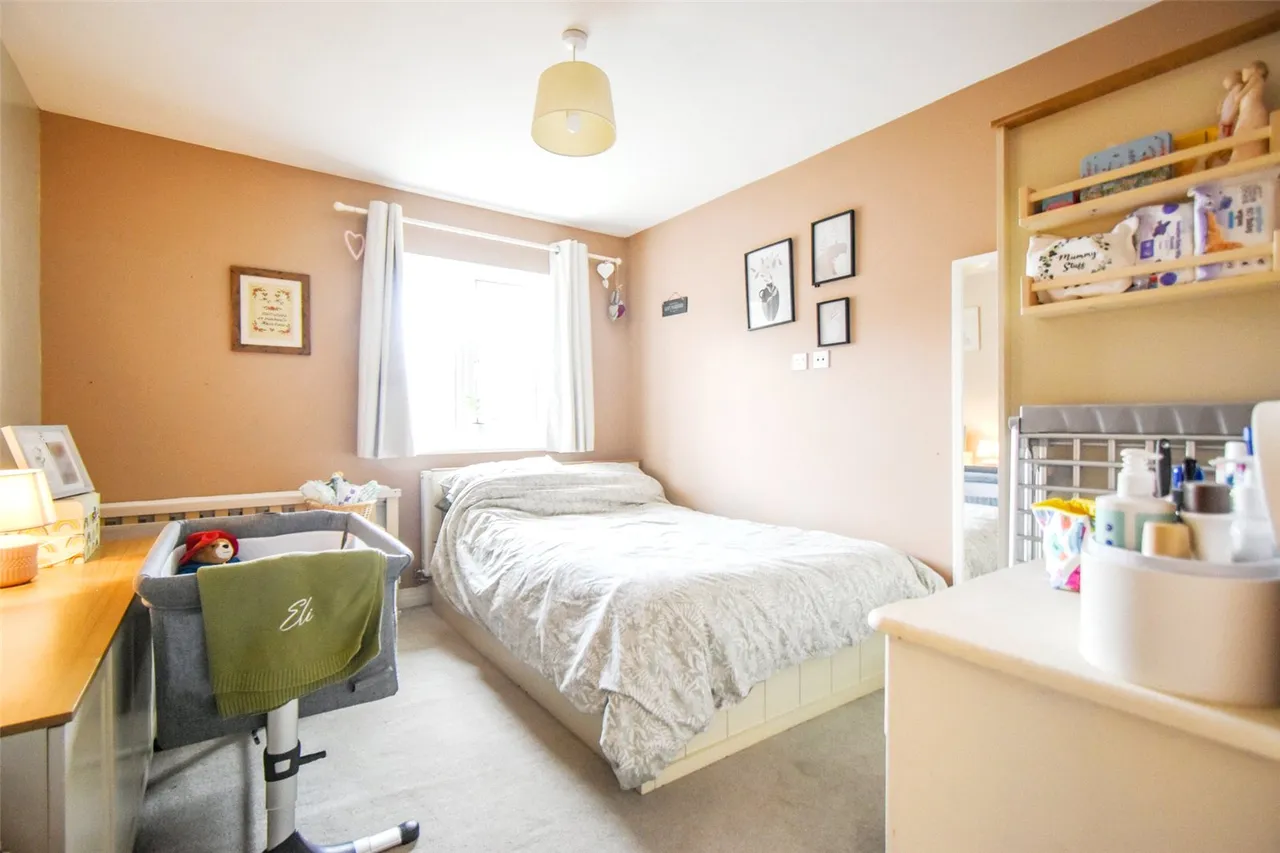 Unwin Close, Hook, Hampshire, RG27 9FL, photo 7