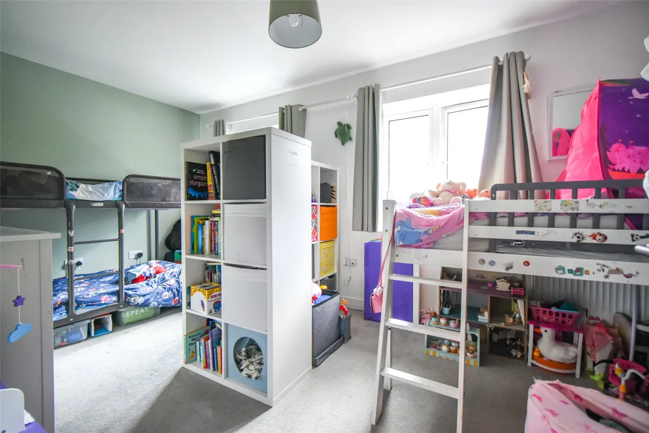 Unwin Close, Hook, Hampshire, RG27 9FL, photo 8